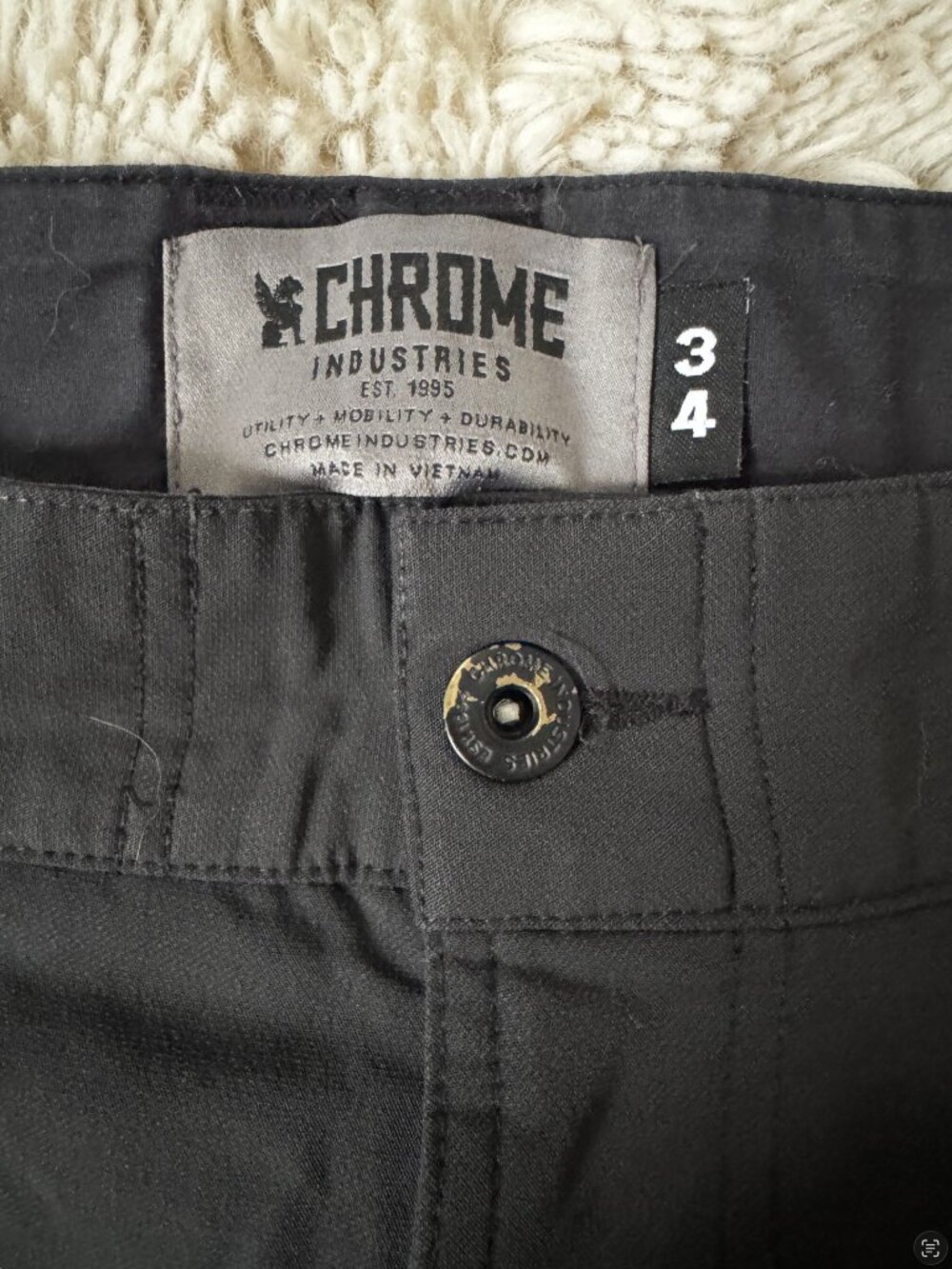 Chrome Industries Folsom Shorts Size 34